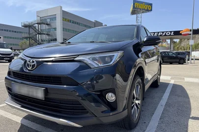 2018' Toyota RAV4 4x2