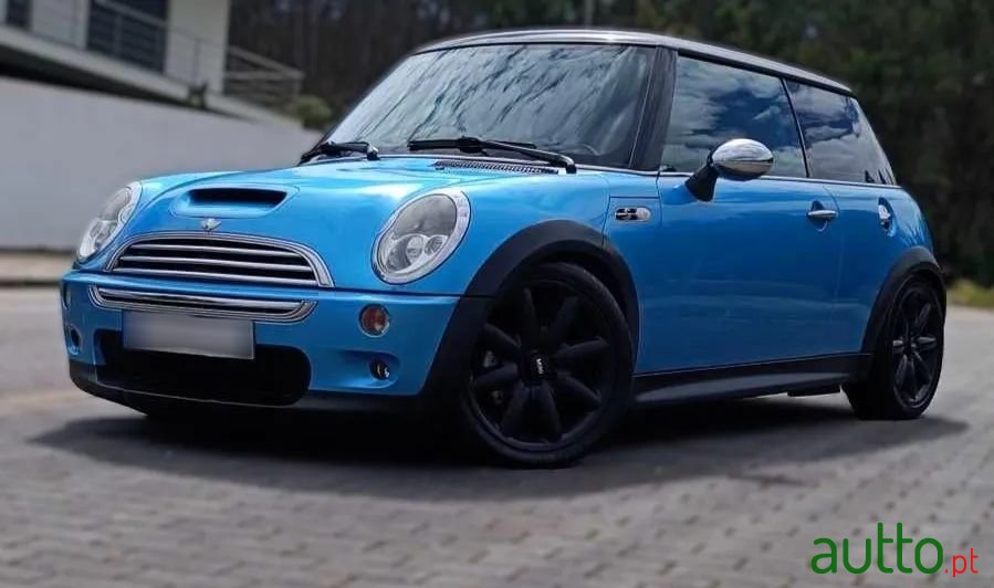 2004' MINI Cooper S 3 Portas photo #1