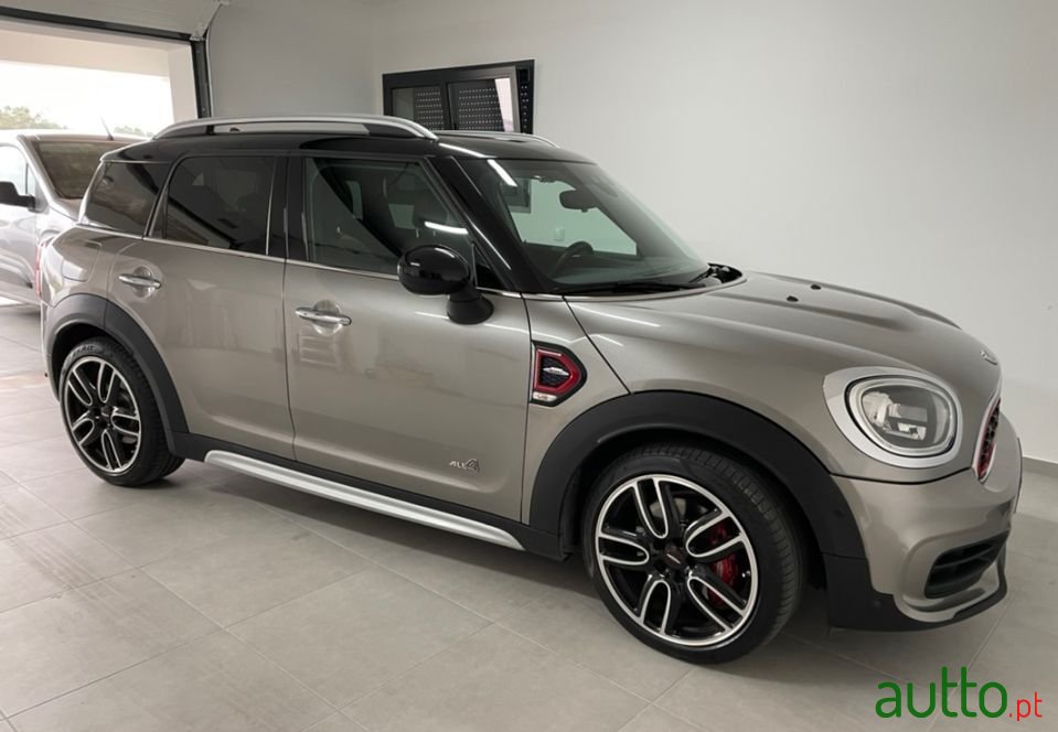 2018' MINI John Cooper Works photo #1