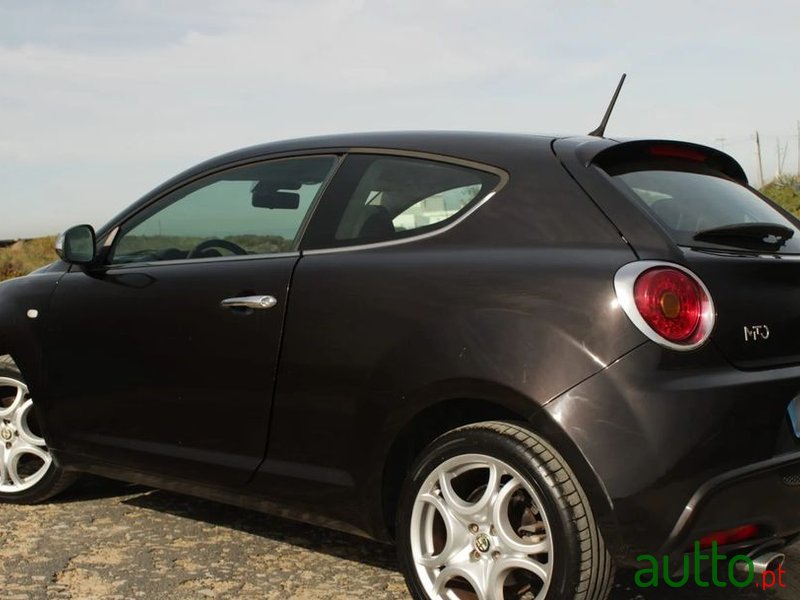2011' Alfa Romeo MiTo photo #6