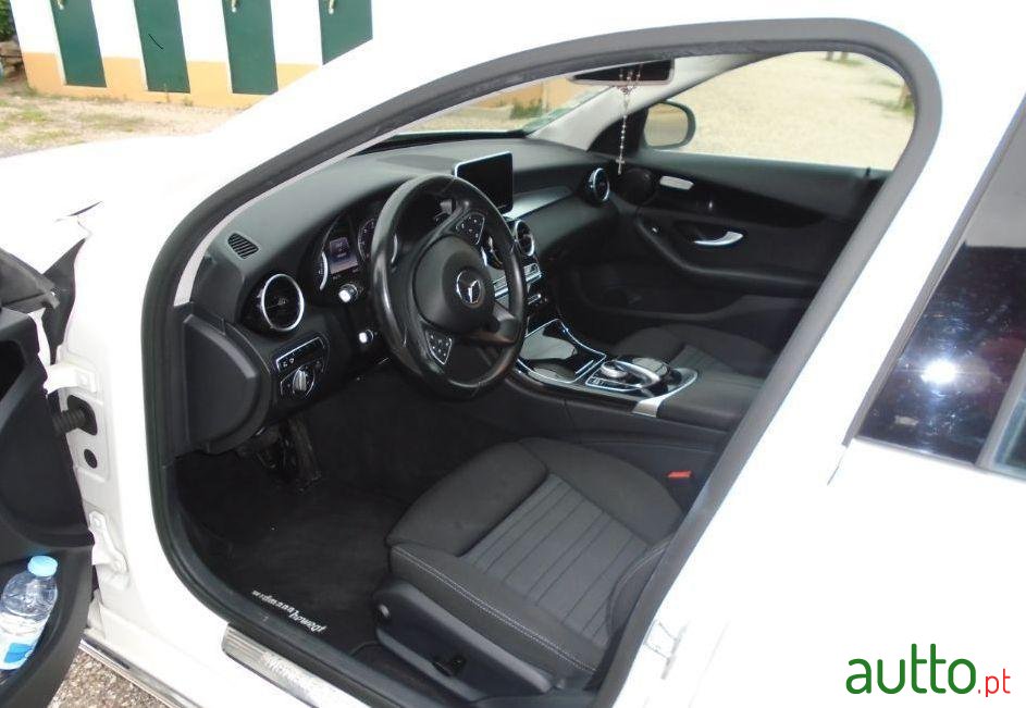 2015' Mercedes-Benz C-220 photo #1