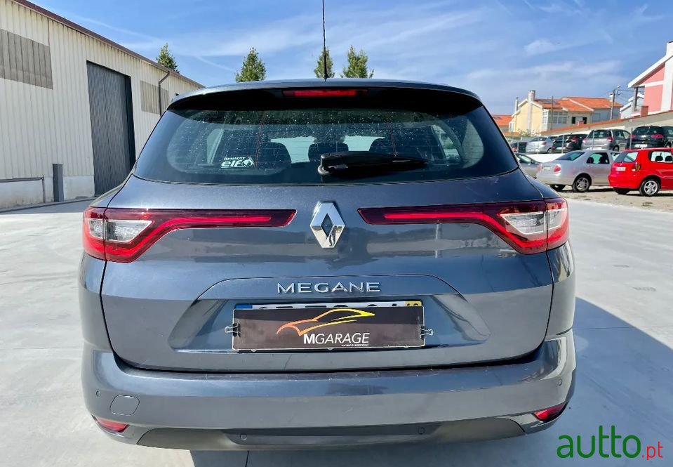 2016' Renault Megane Sport Tourer photo #6