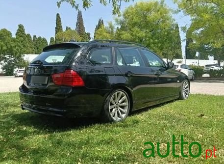 2009' BMW Série 3 D photo #5