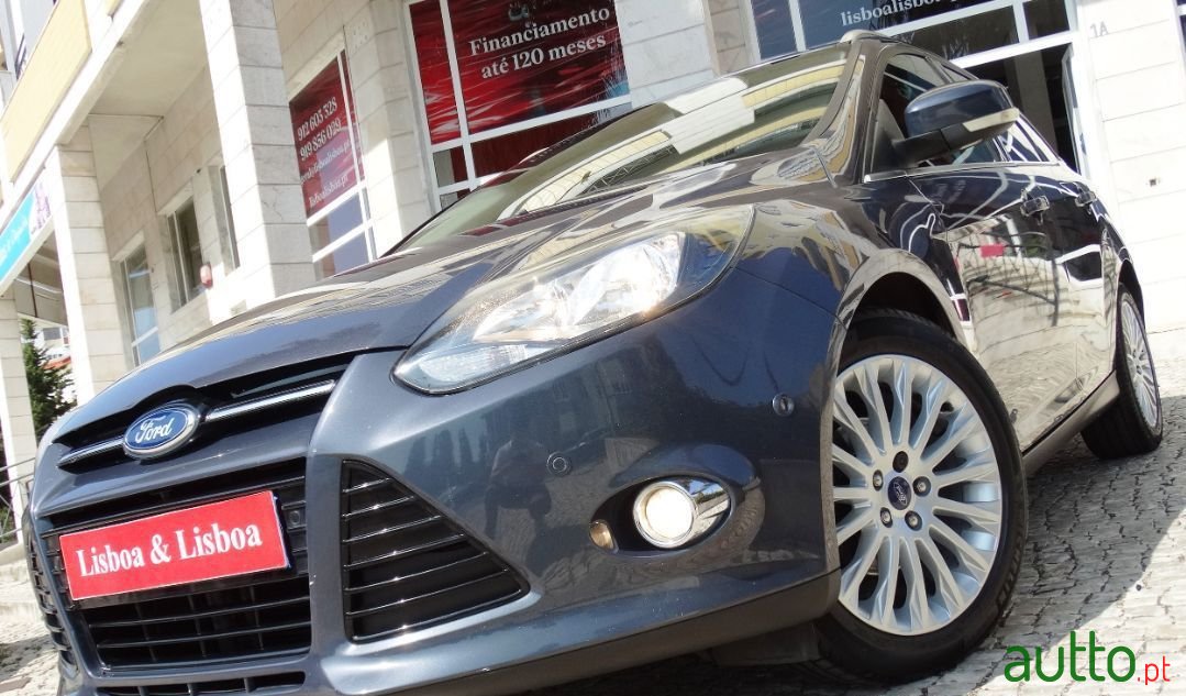 2013' Ford Focus Sw photo #1