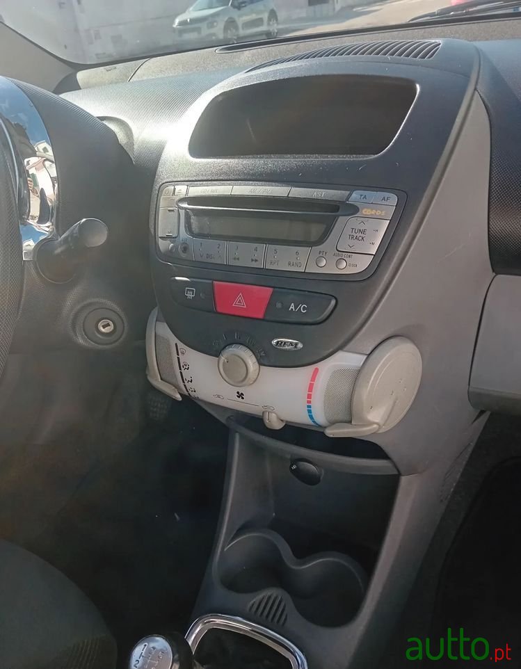 2007' Citroen C1 1.0 Rfm photo #2