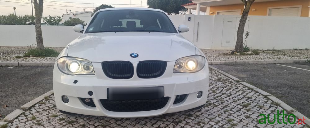 2009' BMW 120 D Dpf Aut. Edition Sport photo #4