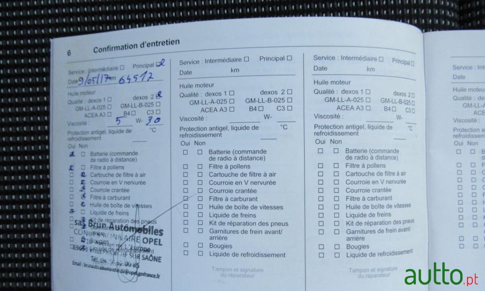 2014' Opel Astra photo #5