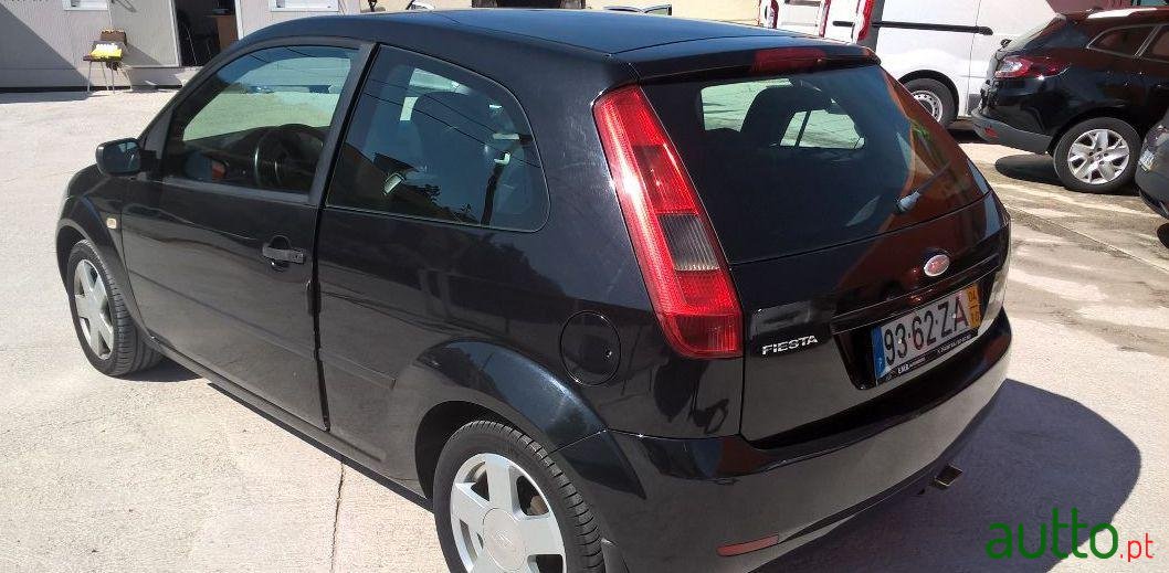 2004' Ford Fiesta photo #3