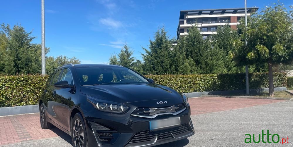 2022' Kia Ceed Sw photo #3