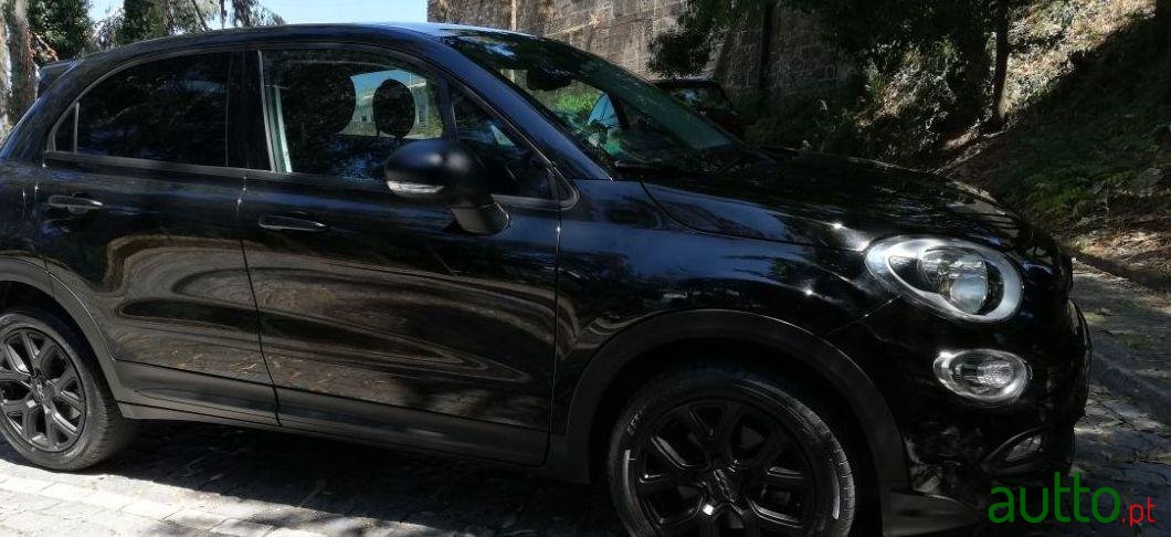 2017' Fiat 500X photo #2