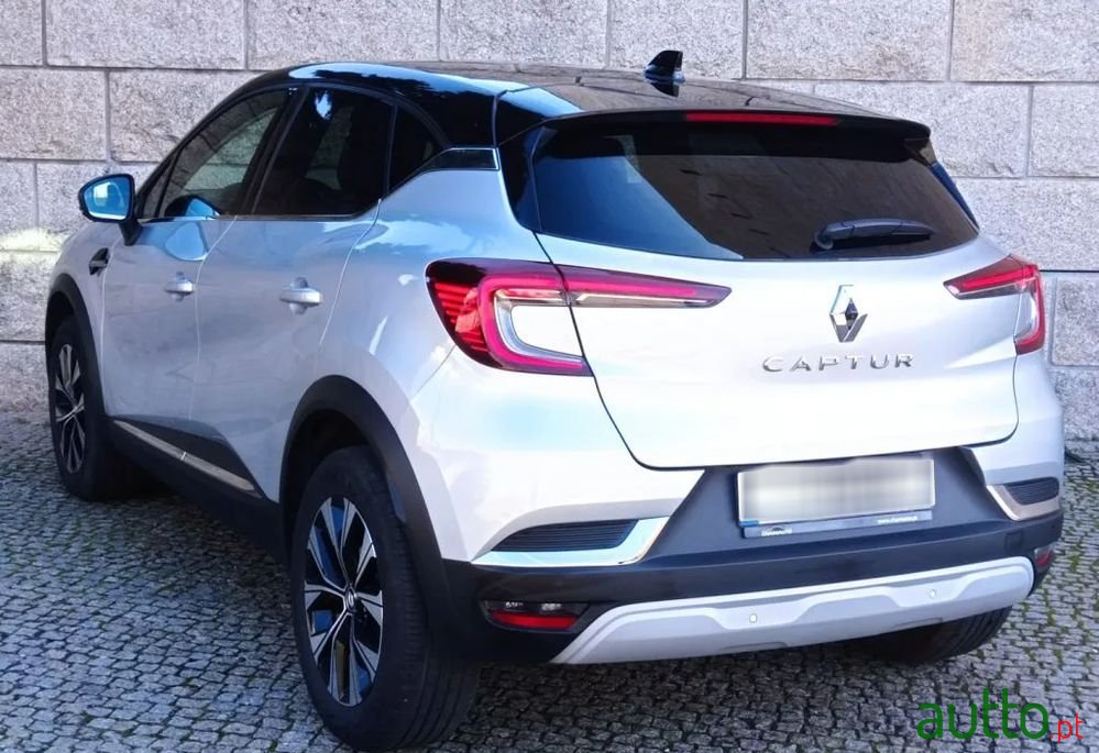 2023' Renault Captur 1.0 Tce Techno photo #2