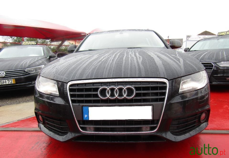 2009' Audi A4 Avant photo #1