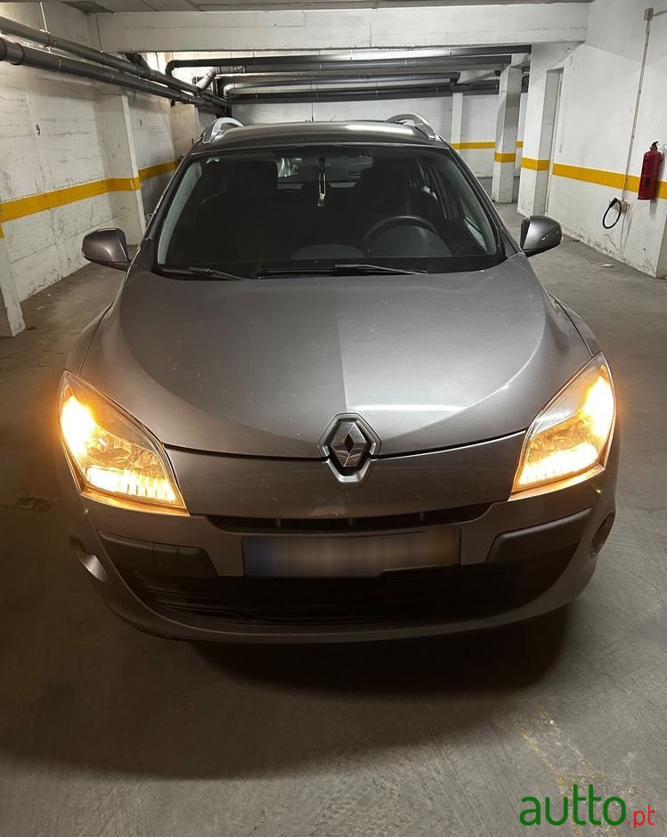 2009' Renault Mégane Sport Tourer photo #1