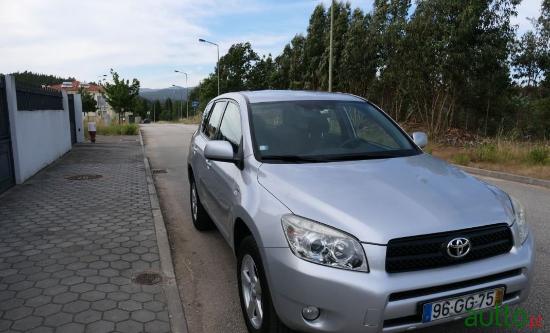 2008' Toyota RAV4 photo #5