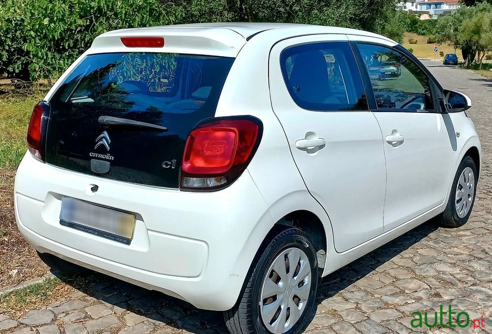 2017' Citroen C1 1.0 Vti Shine photo #6