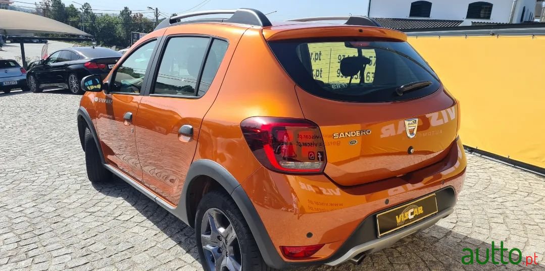 2017' Dacia Sandero photo #4