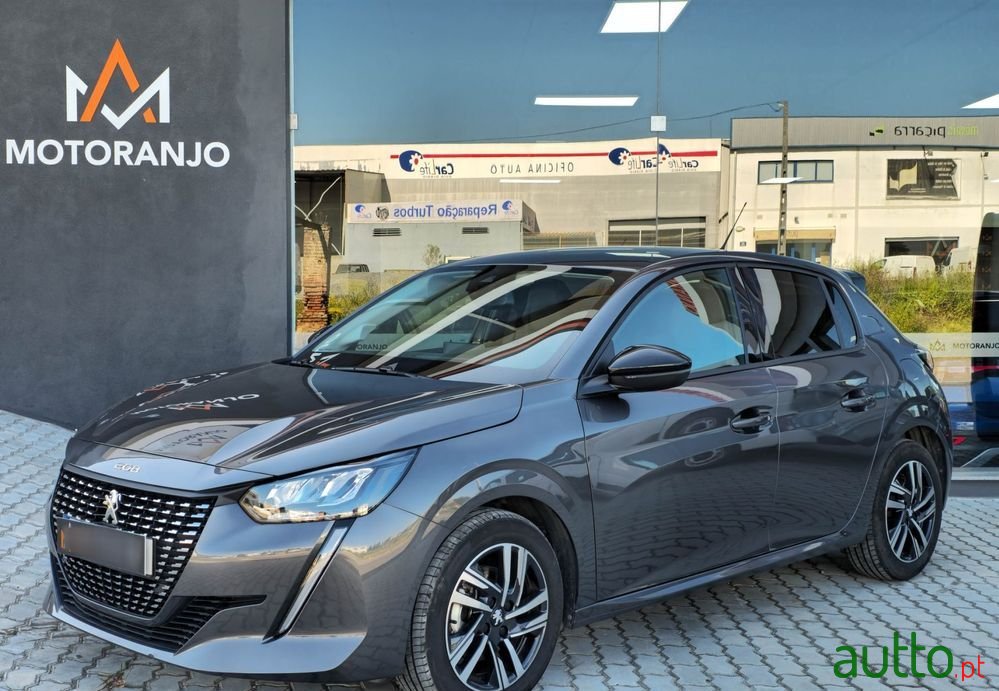 2023' Peugeot 208 photo #1
