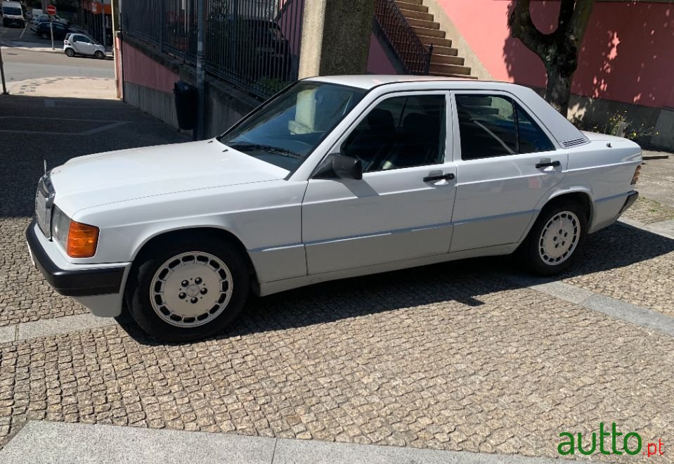 1992' Mercedes-Benz 190 photo #3