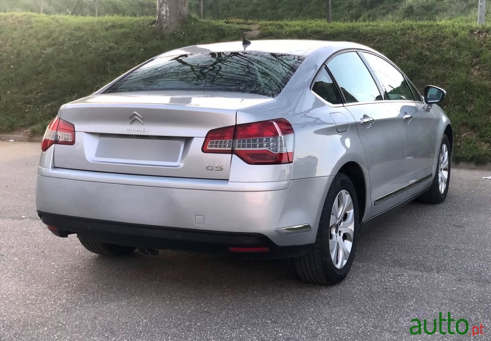 2013' Citroen C5 photo #3
