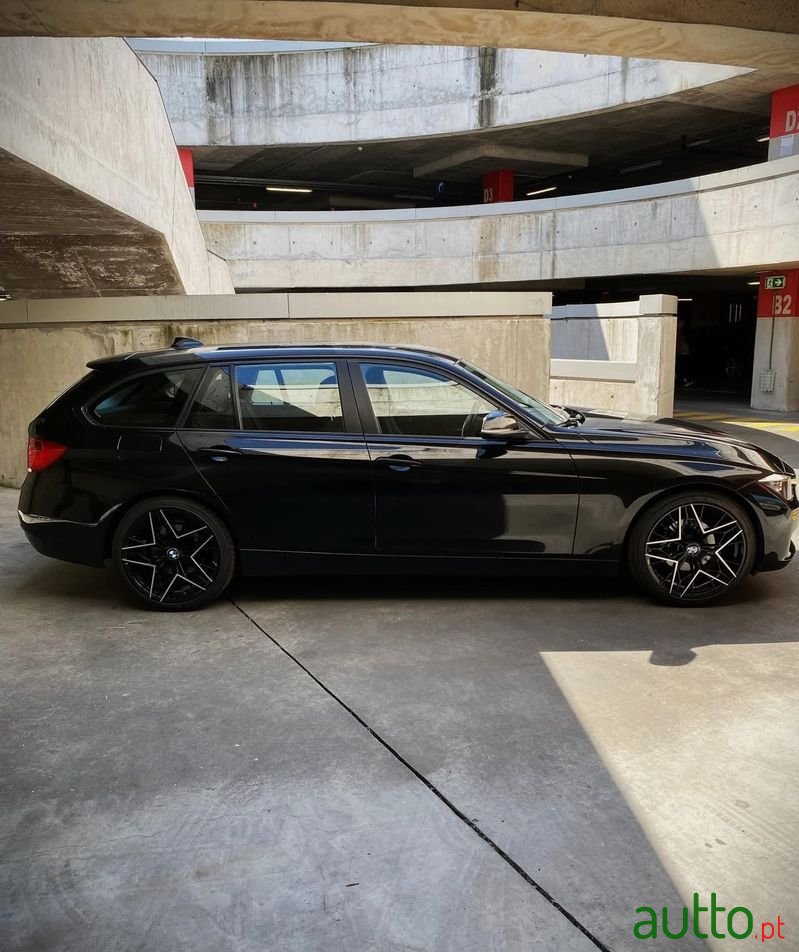 2015' BMW Série 3 D Touring Aut. photo #3