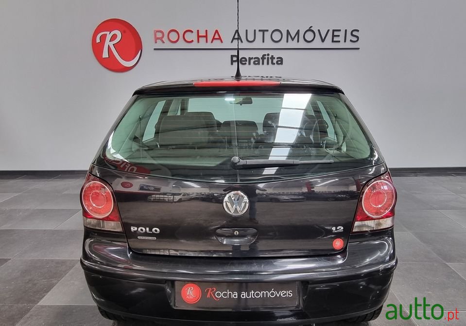 2005' Volkswagen Polo photo #4