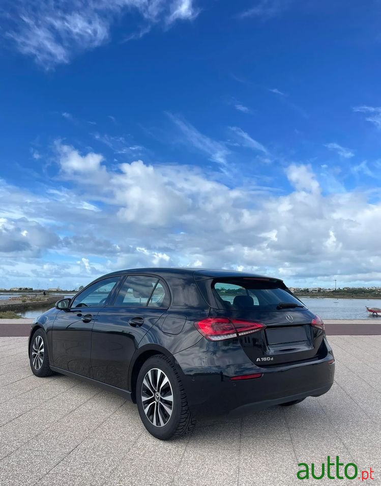 2020' Mercedes-Benz A 180 photo #4