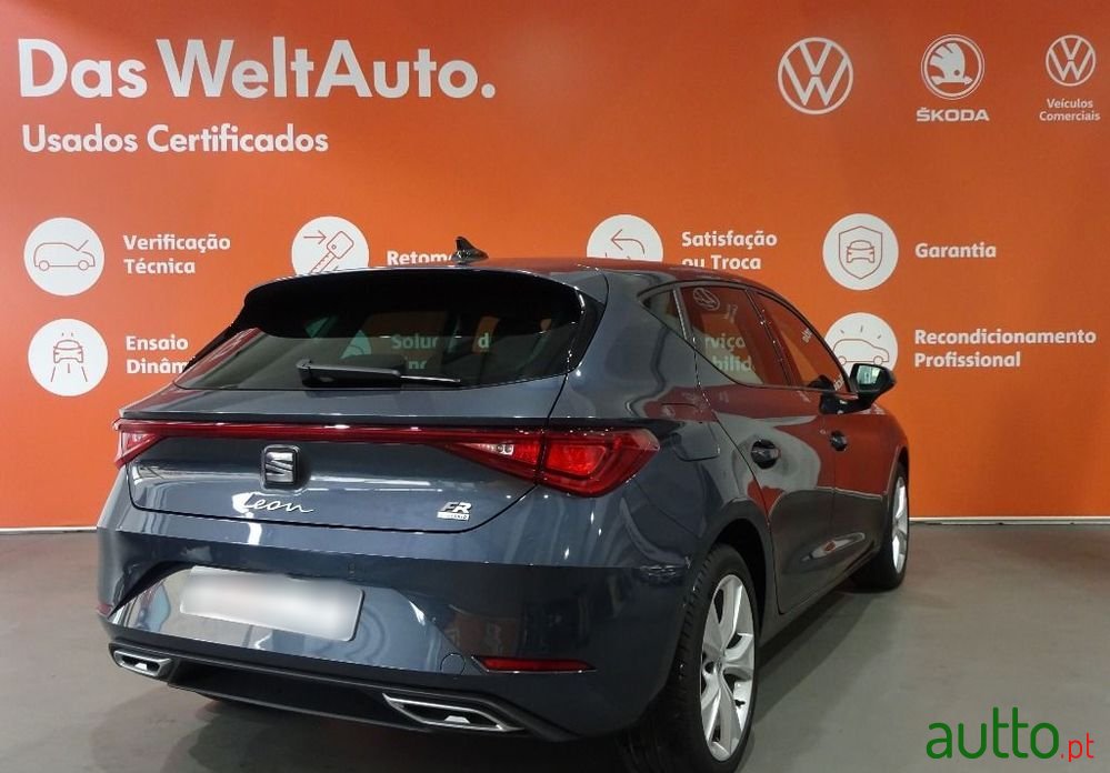 2021' SEAT Leon 1.4 E-Hybrid Fr Dsg photo #5