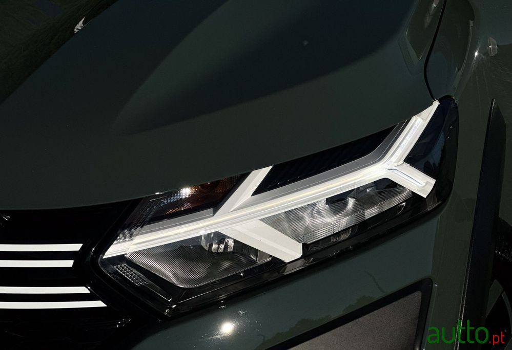 2022' Dacia Sandero photo #2