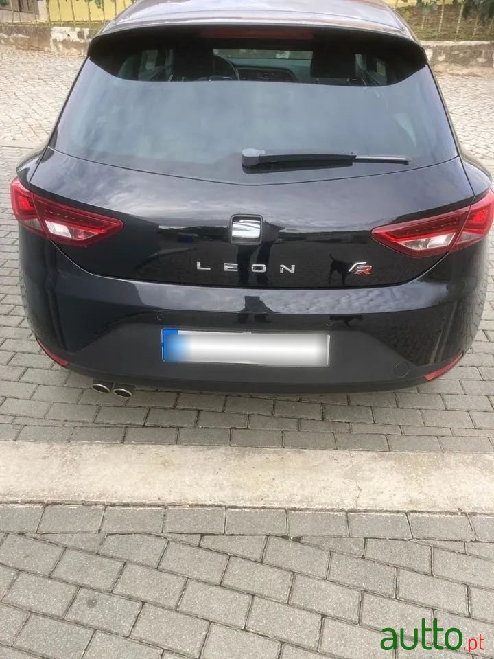 2014' SEAT Leon photo #3