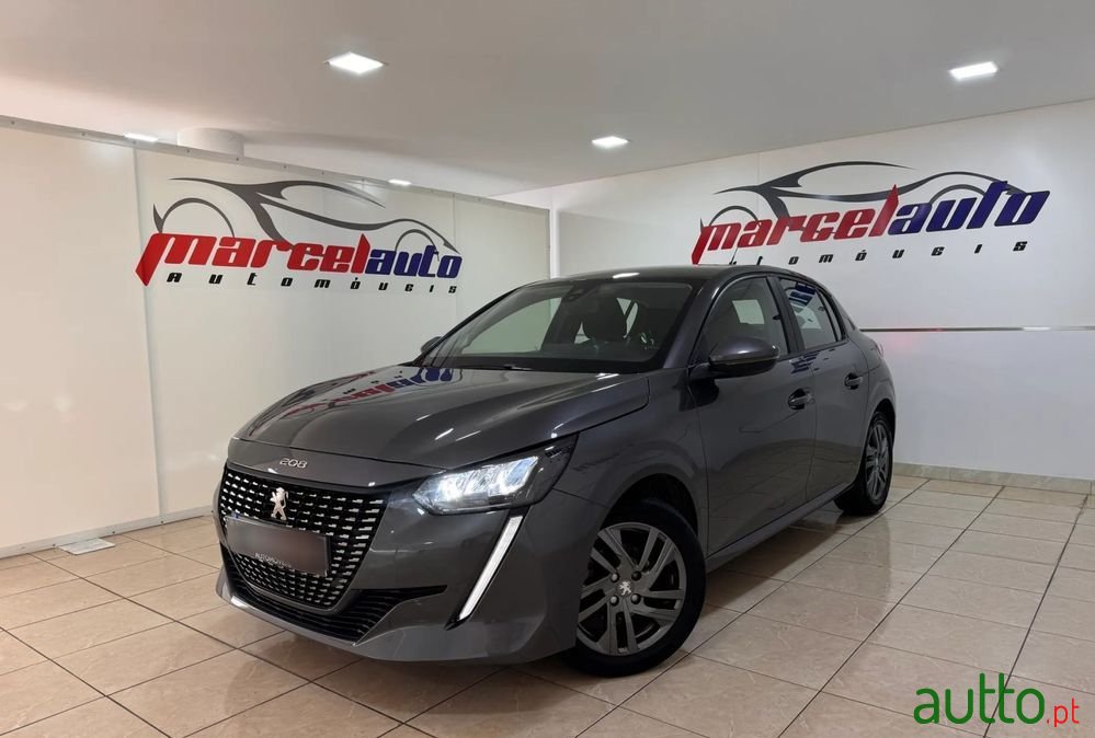 2021' Peugeot 208 photo #1