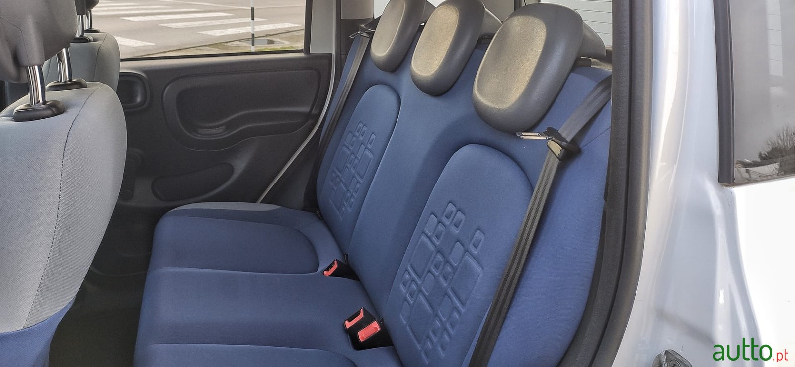 2015' Fiat Panda photo #6