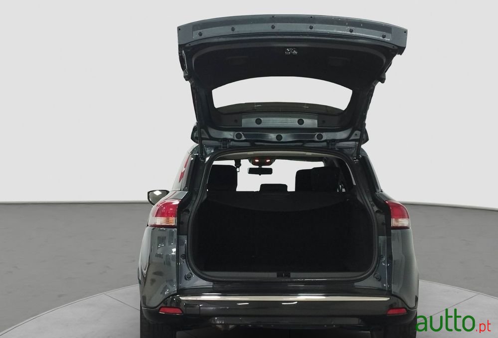 2021' Renault Clio Sport Tourer photo #6