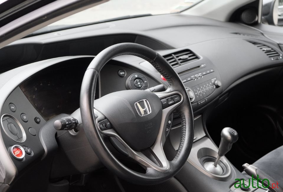 2011' Honda Civic photo #5