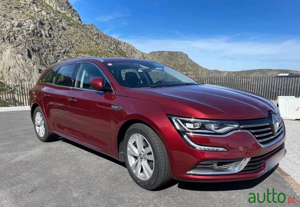 2017' Renault Talisman Sport Tourer photo #2