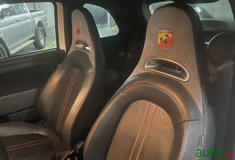2012' Fiat 595 Abarth photo #5