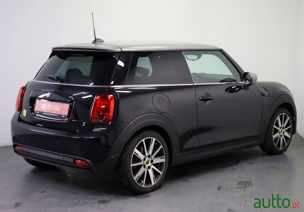 2021' MINI Cooper Se 3 Portas photo #3
