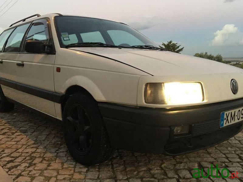 1991' Volkswagen Passat Variant photo #1