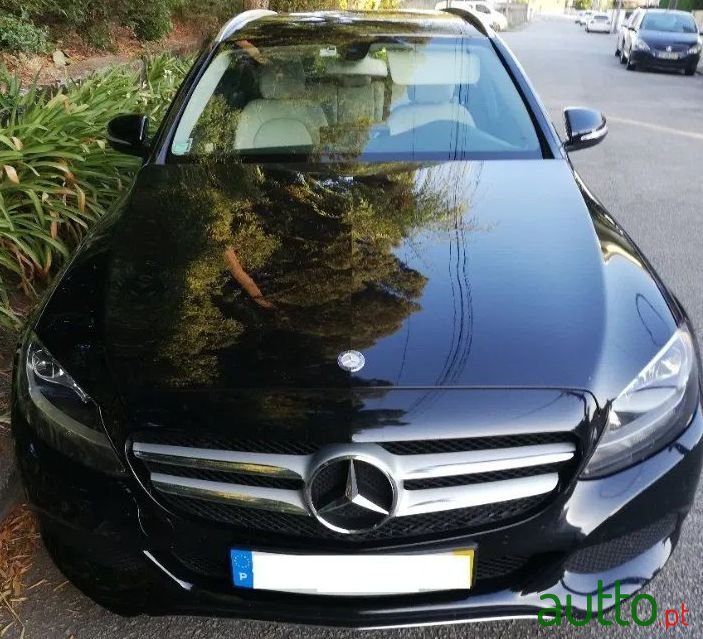 2015' Mercedes-Benz C-200 photo #3