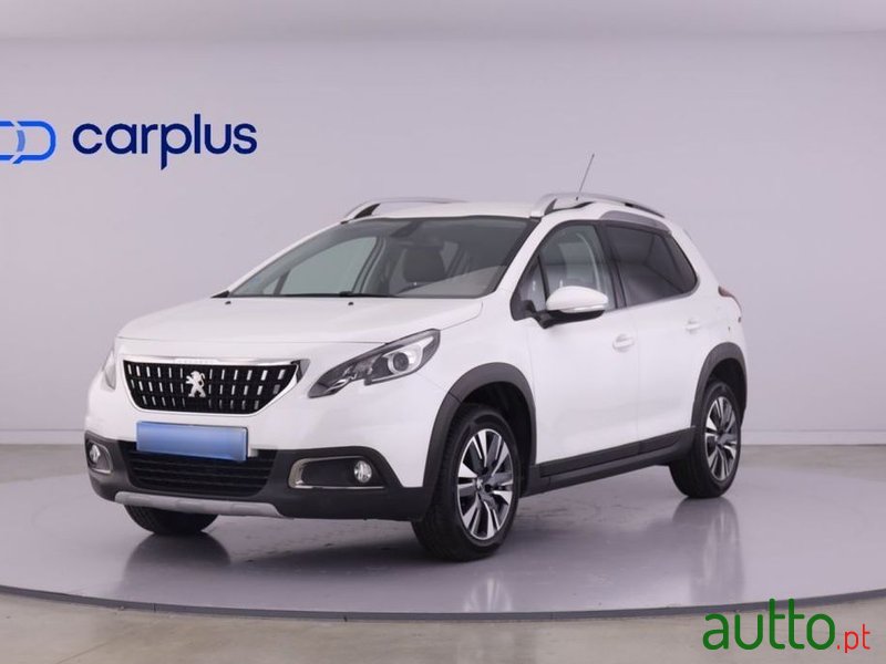 2018' Peugeot 2008 1.2 Puretech Allure photo #1