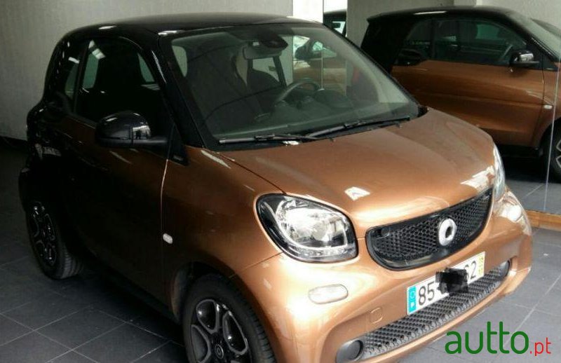 2015' Smart Fortwo Passion photo #2