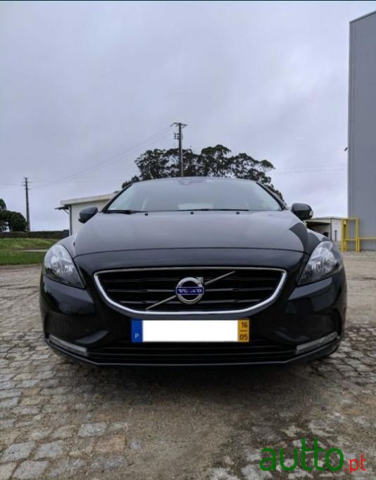 2016' Volvo V40 photo #2