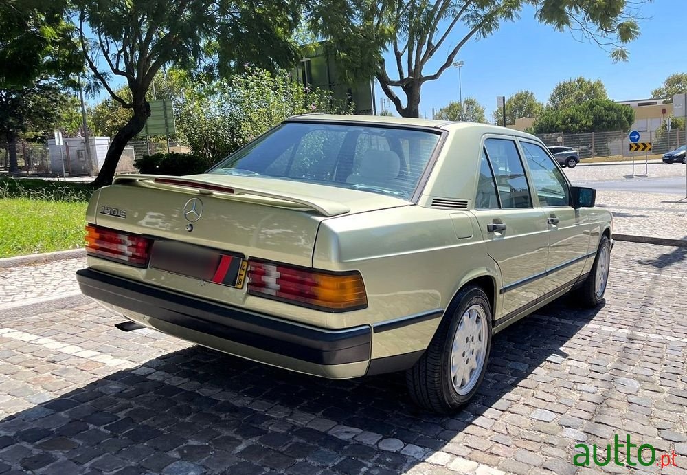 1984' Mercedes-Benz 190 photo #2