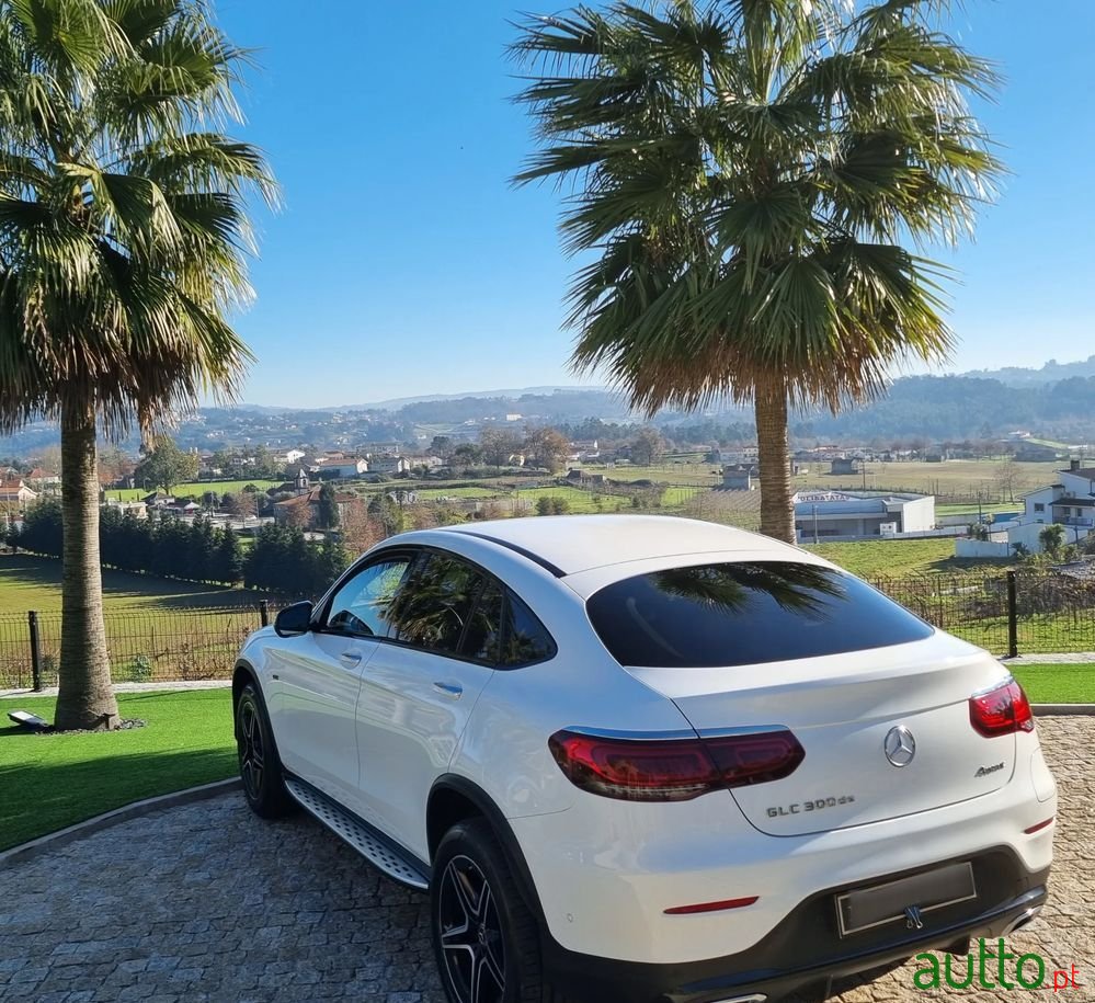 2021' Mercedes-Benz Classe Glc photo #5