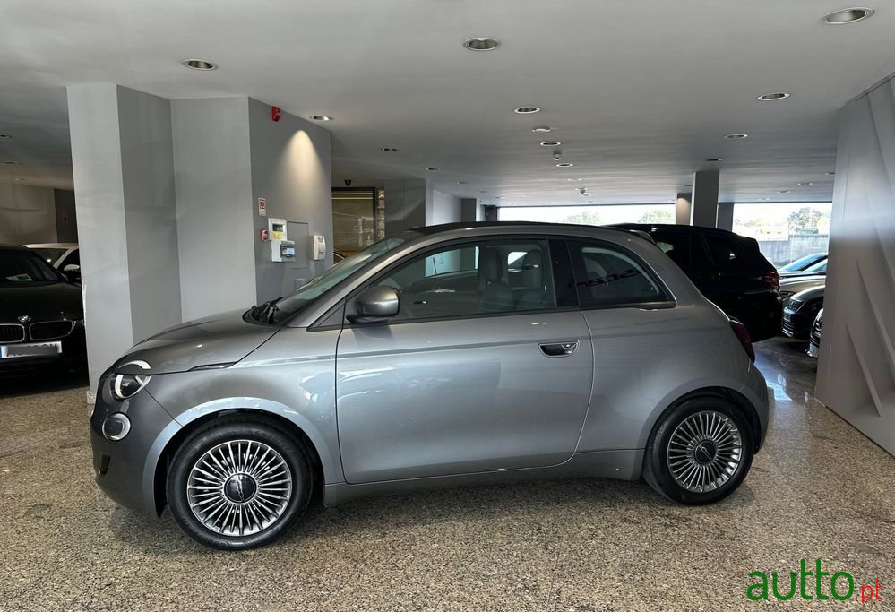 2022' Fiat 500E C 42Kwh Icon photo #4