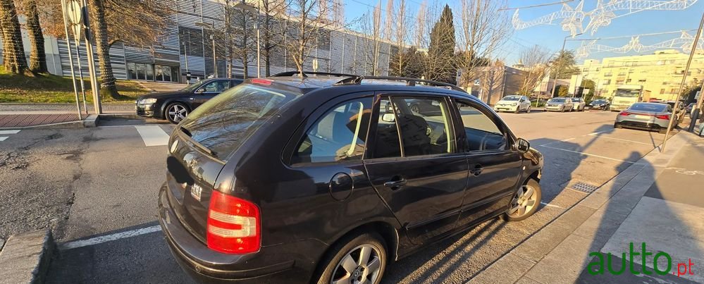 2005' Skoda Fabia photo #3