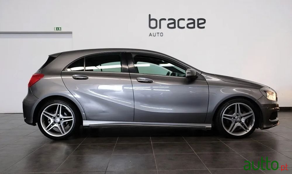 2014' Mercedes-Benz Classe A photo #2