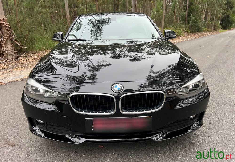 2015' BMW Série 3 D Touring photo #2