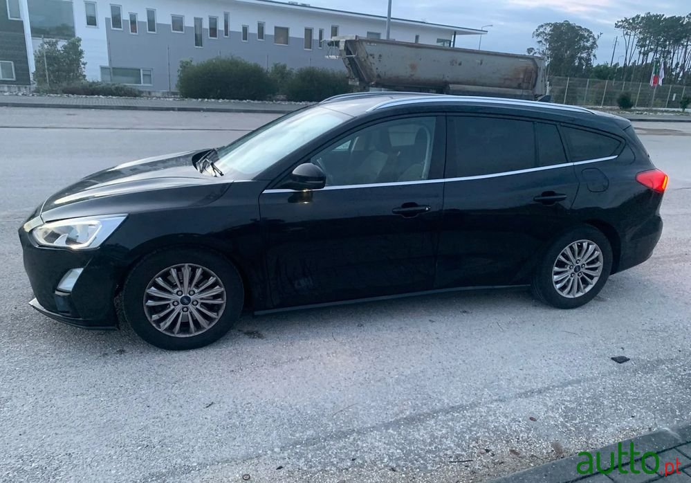 2018' Ford Focus Sw photo #5