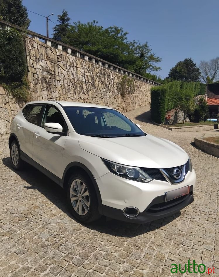 2016' Nissan Qashqai 1.5 Dci N-Connecta photo #3