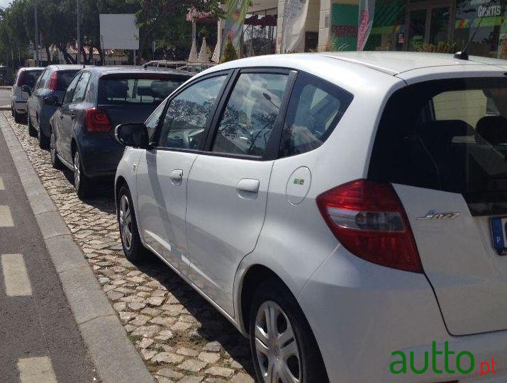 2011' Honda Jazz photo #3